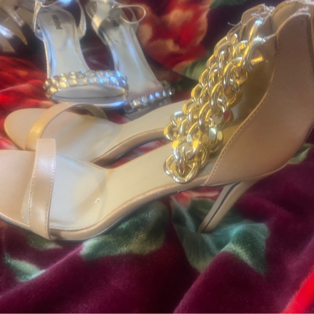 Tan/Gold Chain Heel